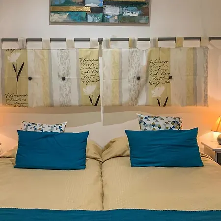 Holiday home Nice In Sur Layon With Wifi, 2 Bedrooms And Heated Swimming Pool *